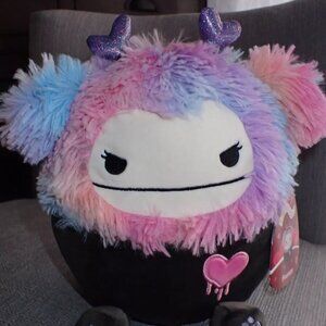 Squishmallows 8" Valentines Frumpy the Bigfoot